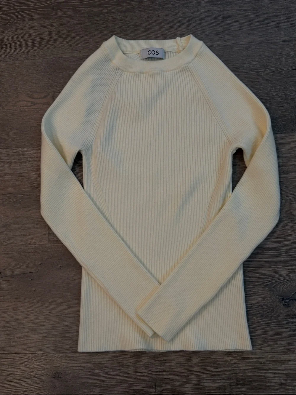 COS ribbed knit long sleeve white sweater with shoulder cut out